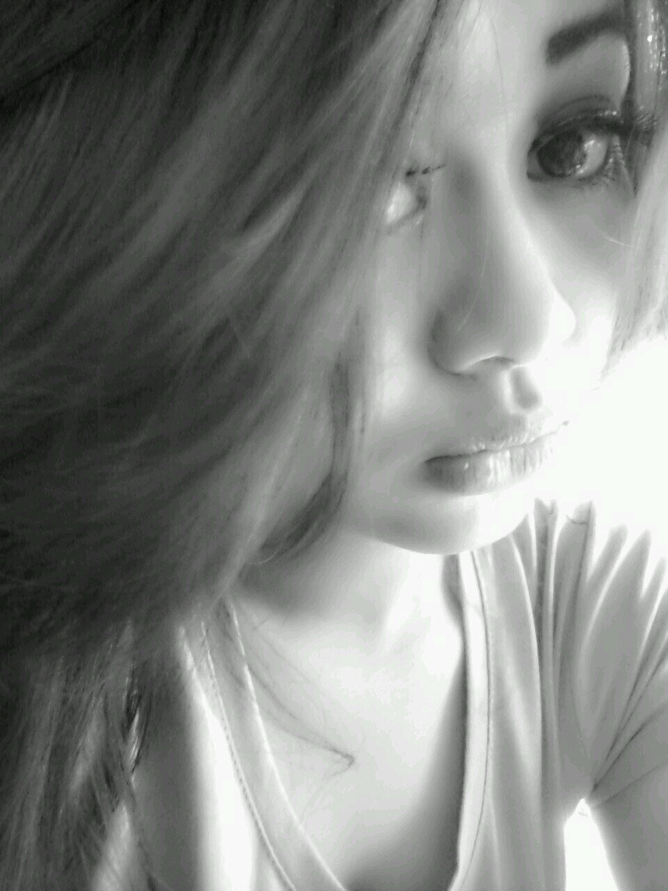I love all the people in the world, including YOU | Instagram : @alspcia , path : alicia lusiana , ask.fm : alspcia , tumblr : alicialsp