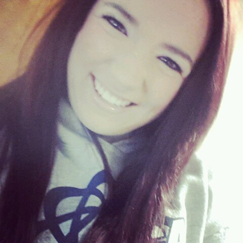 ashlikay212's profile picture. 