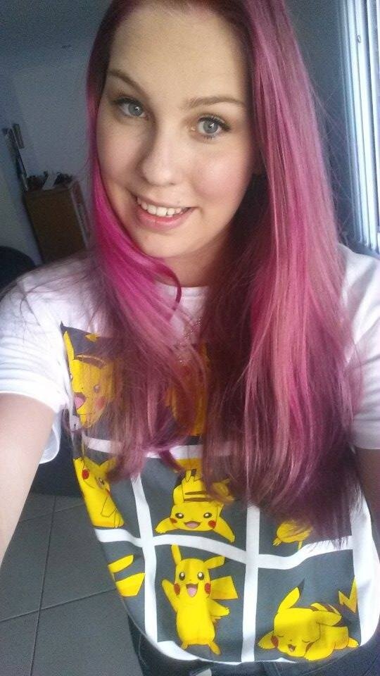 18 | I love animals, music, cool tv shows and games. Yeah, that pretty much sums me up.