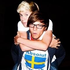 follow @brbnouis she gave you a free follow :)