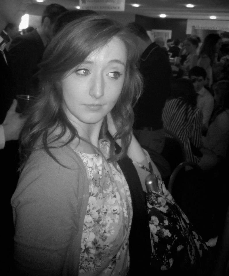 Lover of radio and Irish music and anything that makes me laugh!
