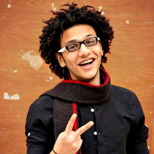 انا من اصل بانبوزي و جدي الكبير كان اكبر بانبوز في بامبوزيا كلها
*وشعار بلدنا بامبوزيا * ارفع بوزك فوق انتا بامبوزي