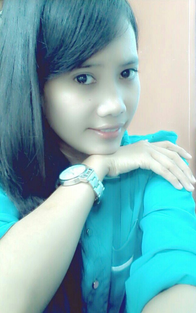 #Lu mention #gue folback.  .ultah 02-03-92,      I love mamah+papah forever,