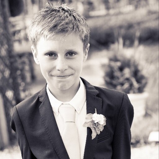 buttonholeweds's profile picture. Wedding photographers Simon and Joe, based in East Sussex, covering Sussex and UK