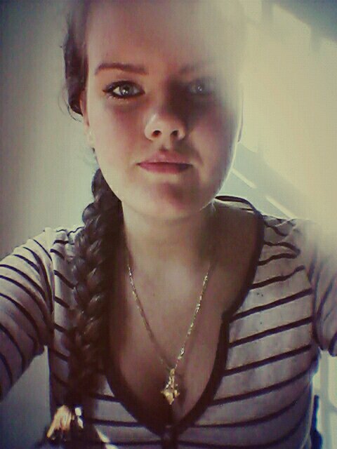 Hi...I am Antonia..I live in Croatia,Europe. :*