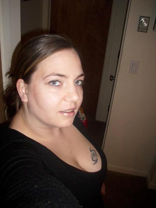 punkrockgirl85's profile picture. I'm ADVENTUROUS! I like to take risks and i'm open minded. I'm laid back kind of girl. looking for some on and offline friends