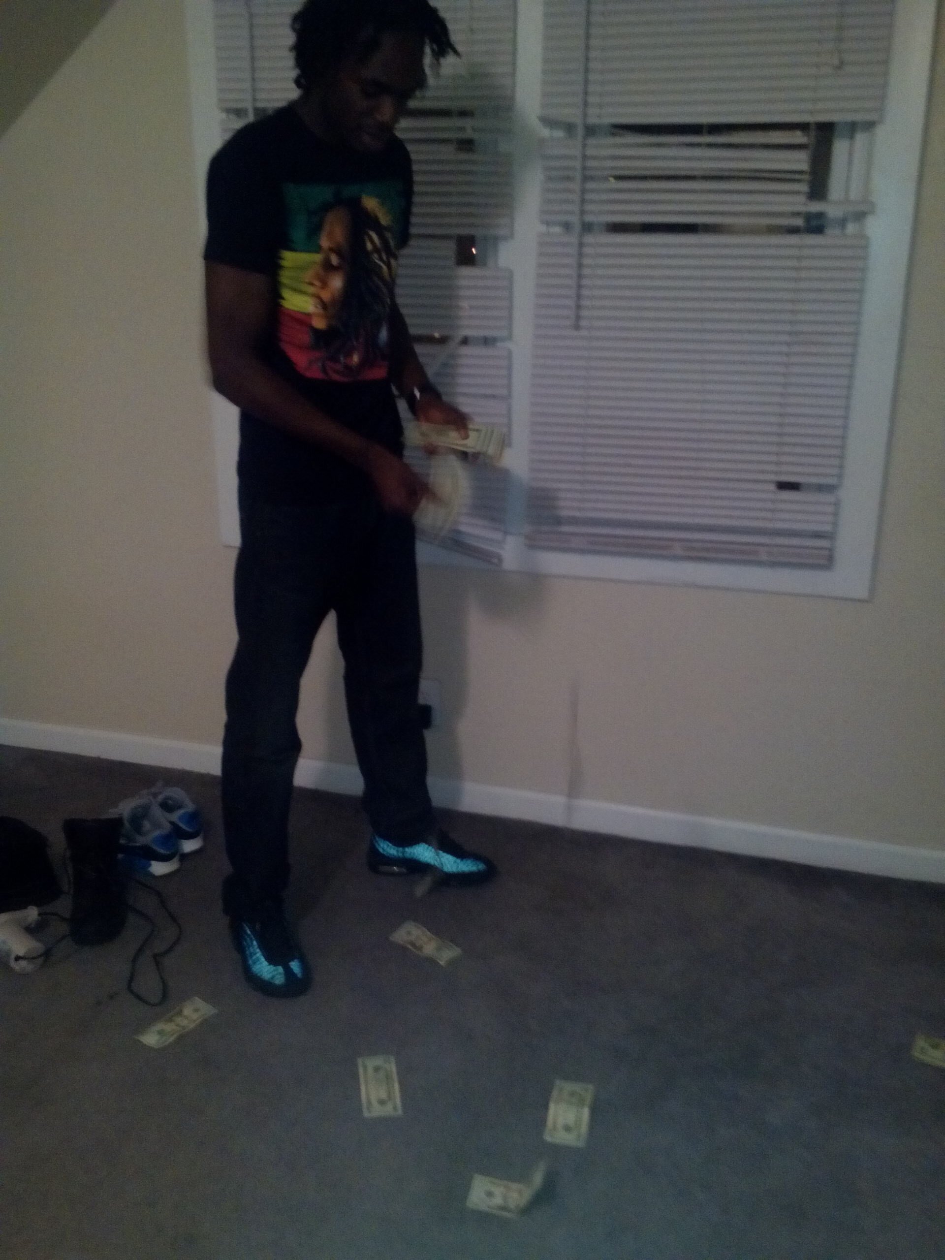 1,000 is me@