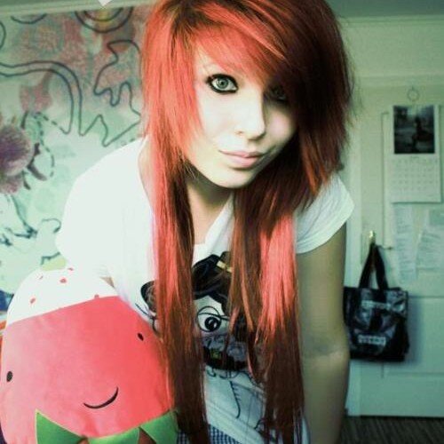 Hi, ich bin Francesca Panic! Single and looking, bi. I love Pentatonix, Flyleaf, Evanescene, Kerli, Eisbrecher, and BVB! Talk to me!