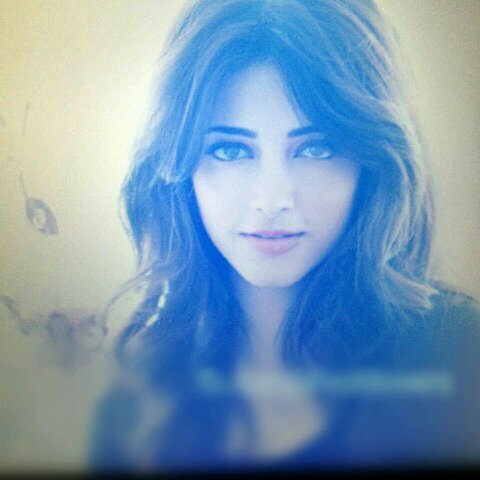 #great #shruti #fan #lover #shrutian #follow #me #follow #back @shrutihaasan