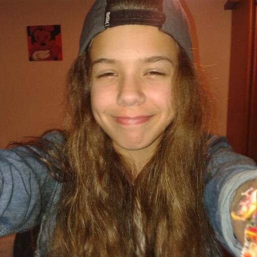 Sou a Francisca e amo o justin bieber e sou perfeita. 10000bjs.