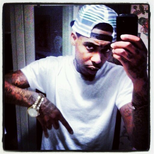 Put me any where im the realist nigga in the room