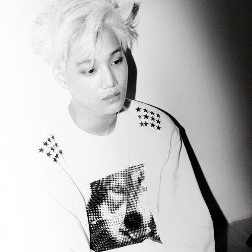 Unfollow this. Follow @kiiimjongin instead and you'll have a free follow using this account. Thank you. ❤