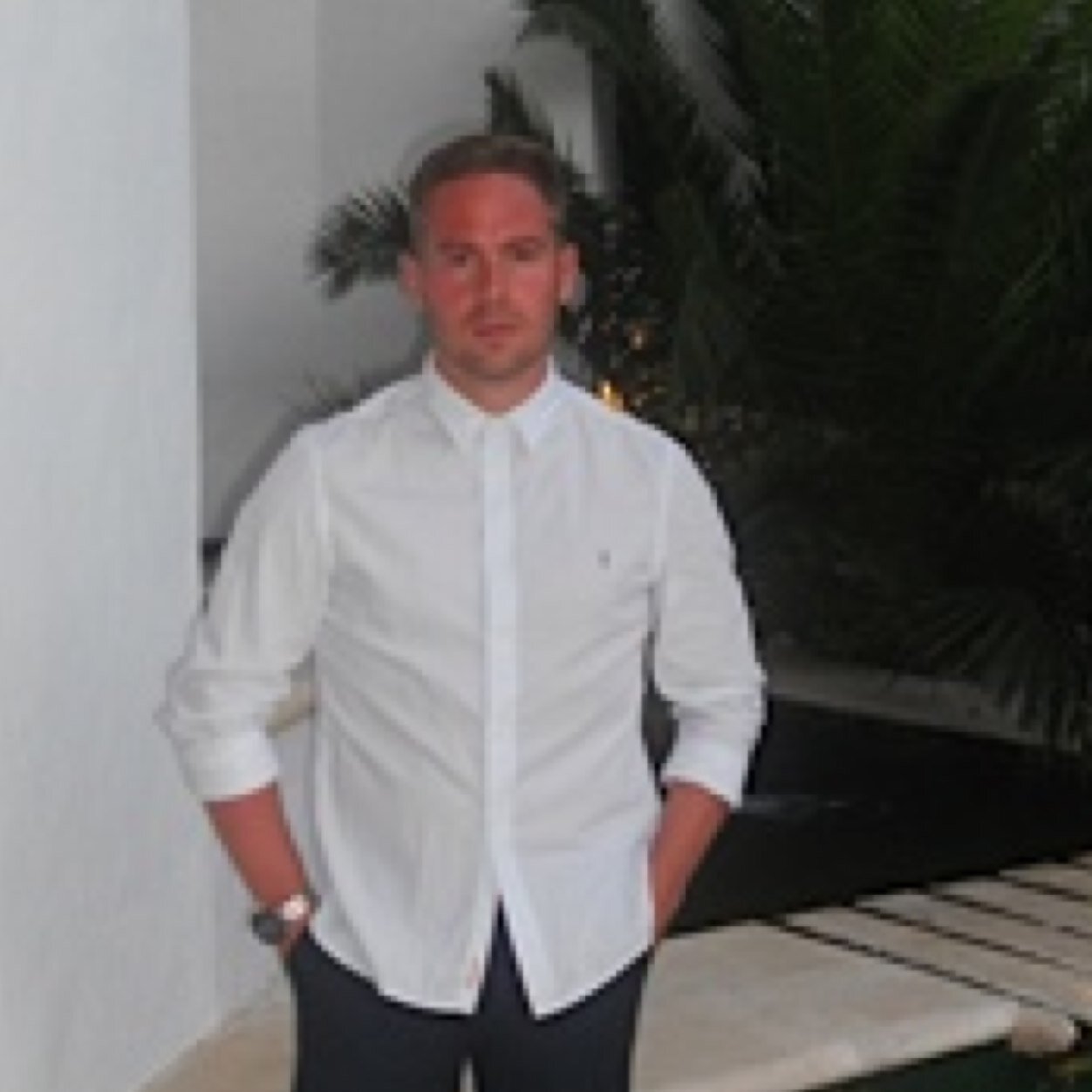 VynlLee's profile picture. 