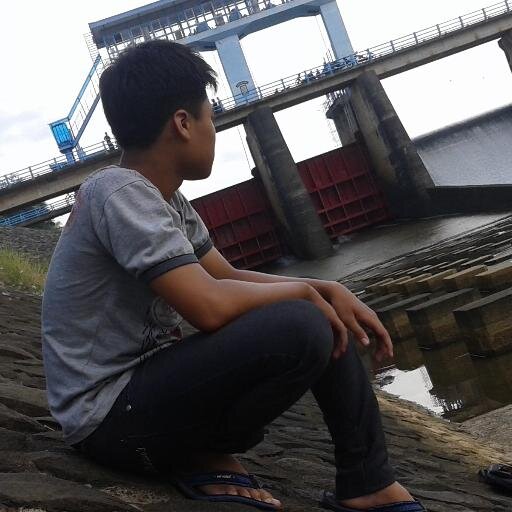 pilih yang simple aja.....   | lakukan apapun kecuali menjadi tuhan.....