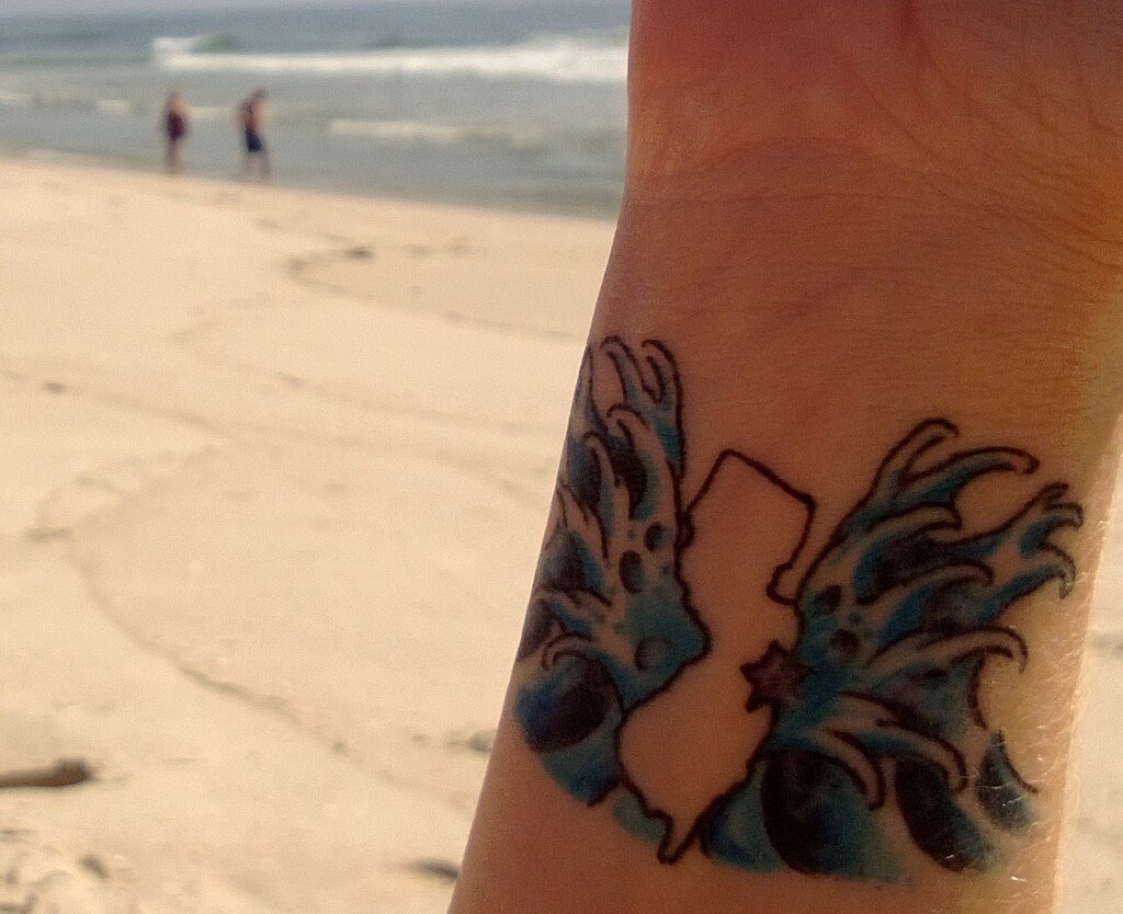 NJ is where my heart is. The beaches, the hiking trails, the bike paths, the seasons, the trees, the shopping and the people.