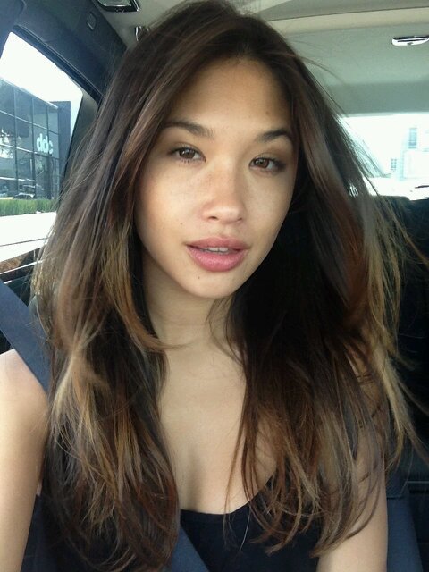 I m Vionna Jocelyn Yoshizuki, born in japan live in jakarta indonesia. Im a free thinker. Path/foursquare: Vionna Jocelyn Yoshizuki