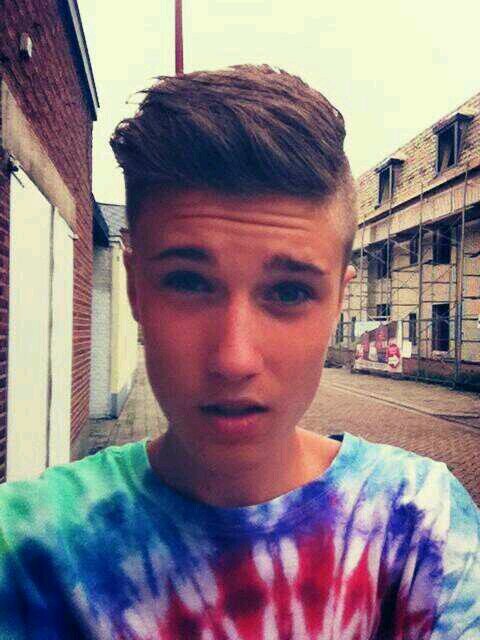 Antono1212's profile picture. 