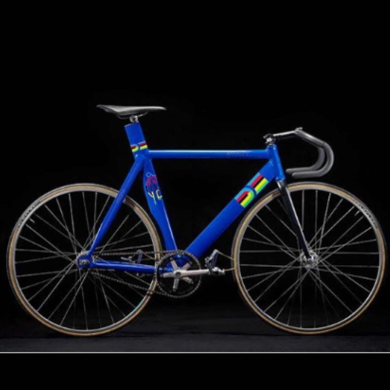 sibariita's profile picture. Ciclista urbano donde los haya !Aqui podras leer todas las anecdotas del dia a dia para el que dice que ir en bici por la ciudad es seguro y yo me lo creo!