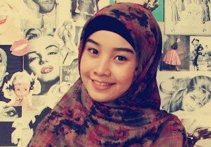 dreamer, traveler, love chocolate :D