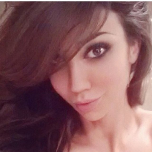 ❤Im just a girl who like to have FUN! Love shopping, makeup, guys and giggles 

I FOLLOWBACK