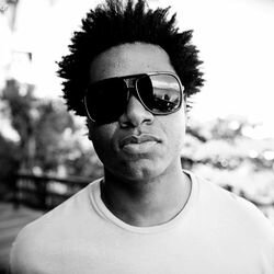 jhonny_anderson's profile picture. Olá, sou músico e produtor musical, meu whatsapp  é: (48) 99766690