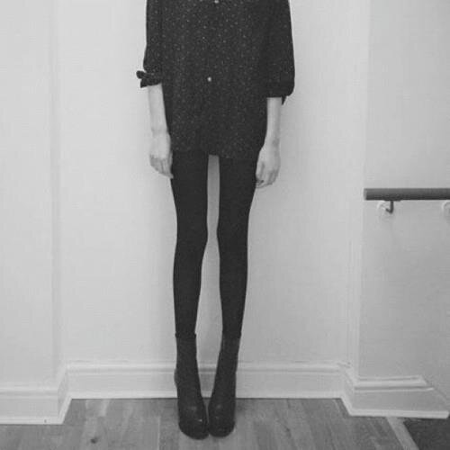Ana, Mia, Cat, Deb, Izzy, Annie, Sue.
Je me suis consacrée à la faim. Elle est mon refuge, mon appui.  Taille 1m69 Poids départ 50 Maintenant 48 Objectif 40