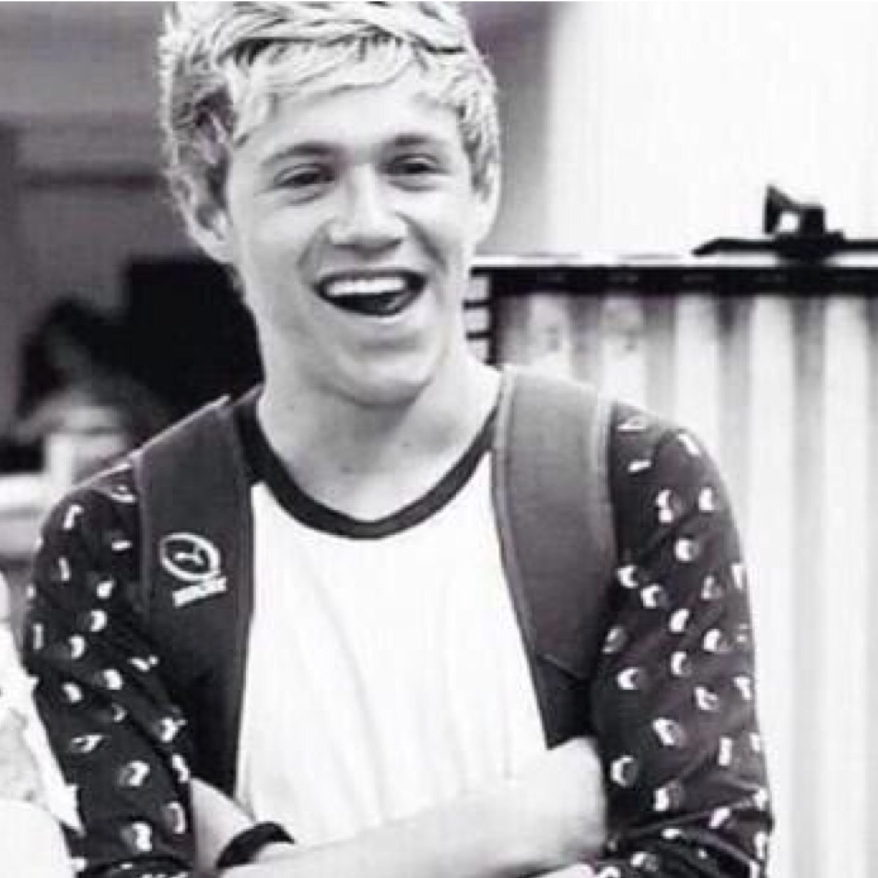 Hiii i gave you a free follow so if you could please follow @lRELANDICK that would be wonderful stay fab.