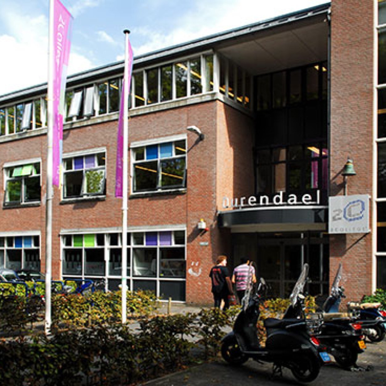 HERKENBARE SITUATIES OP DURENDAEL I Onze inhoud is niet bedoeld om 2College Durendeal te zetten voor 'haat en vijhandigheid'