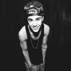 I love ale angelo he is soo cute I never saw him in person and I really want to tho he is my idol and he followed me