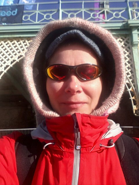 Lives in Sunny Worthing. In love with best friend Pete. 5 kids A.B.C.D.&E with an adopted K. Works as vice principal in special school in Surrey