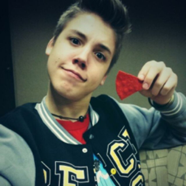 ❤Lovatic❤ I Fell In Love With This Boy The Second I First Saw Him On Vine ! ❤
0/9