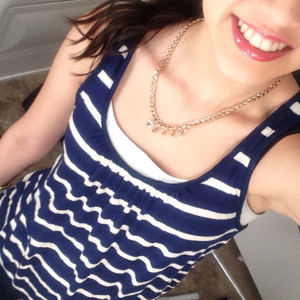 16. 5'2. 108 lbs. Singer. Borderline Eating Disorder. I just want to share my thoughts.