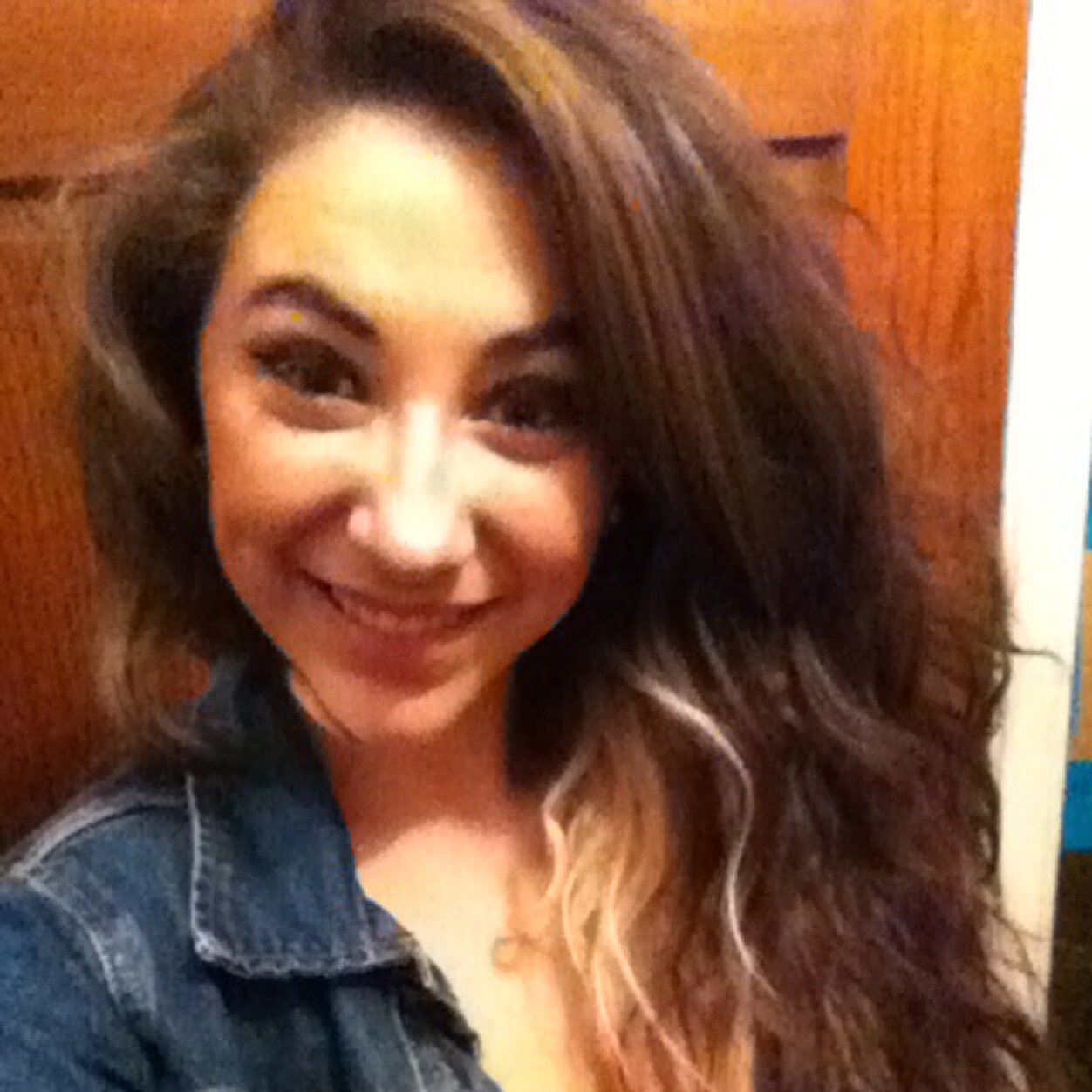 Belieber for life & Justin Beibers future wife! & country music lover