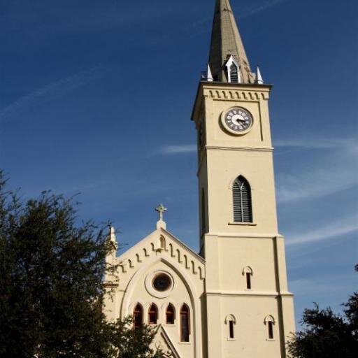 LaredoEvents_'s profile picture. Get out more! We tweet about fun events happening in Laredo!