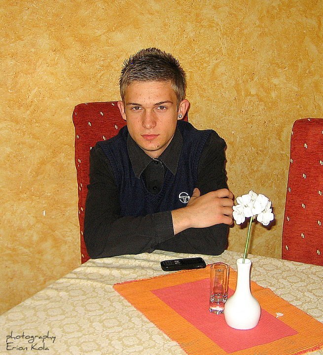 Zvinzer's profile picture. 