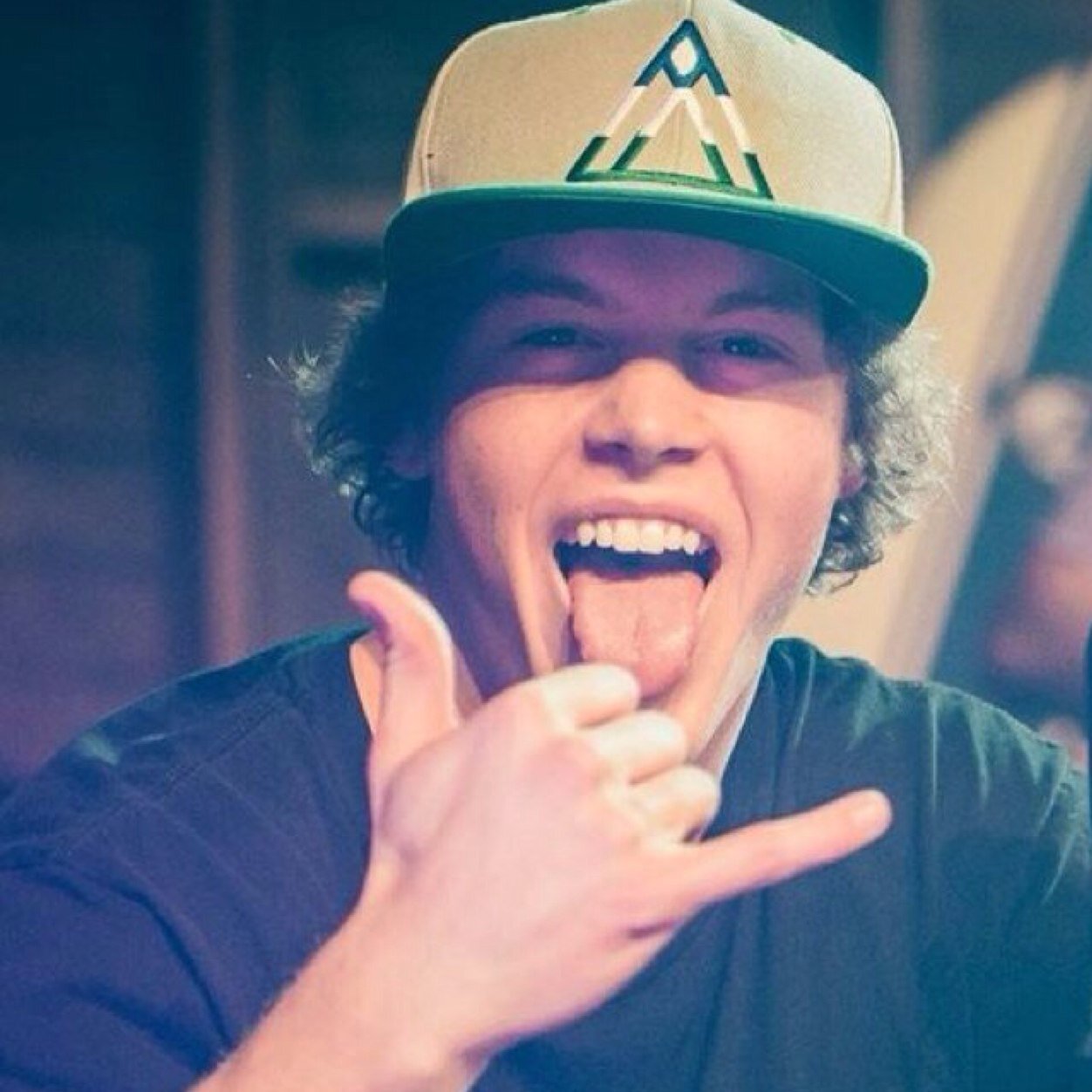 ilovejackmcColl's profile picture. Free follow from @keatonsrebel