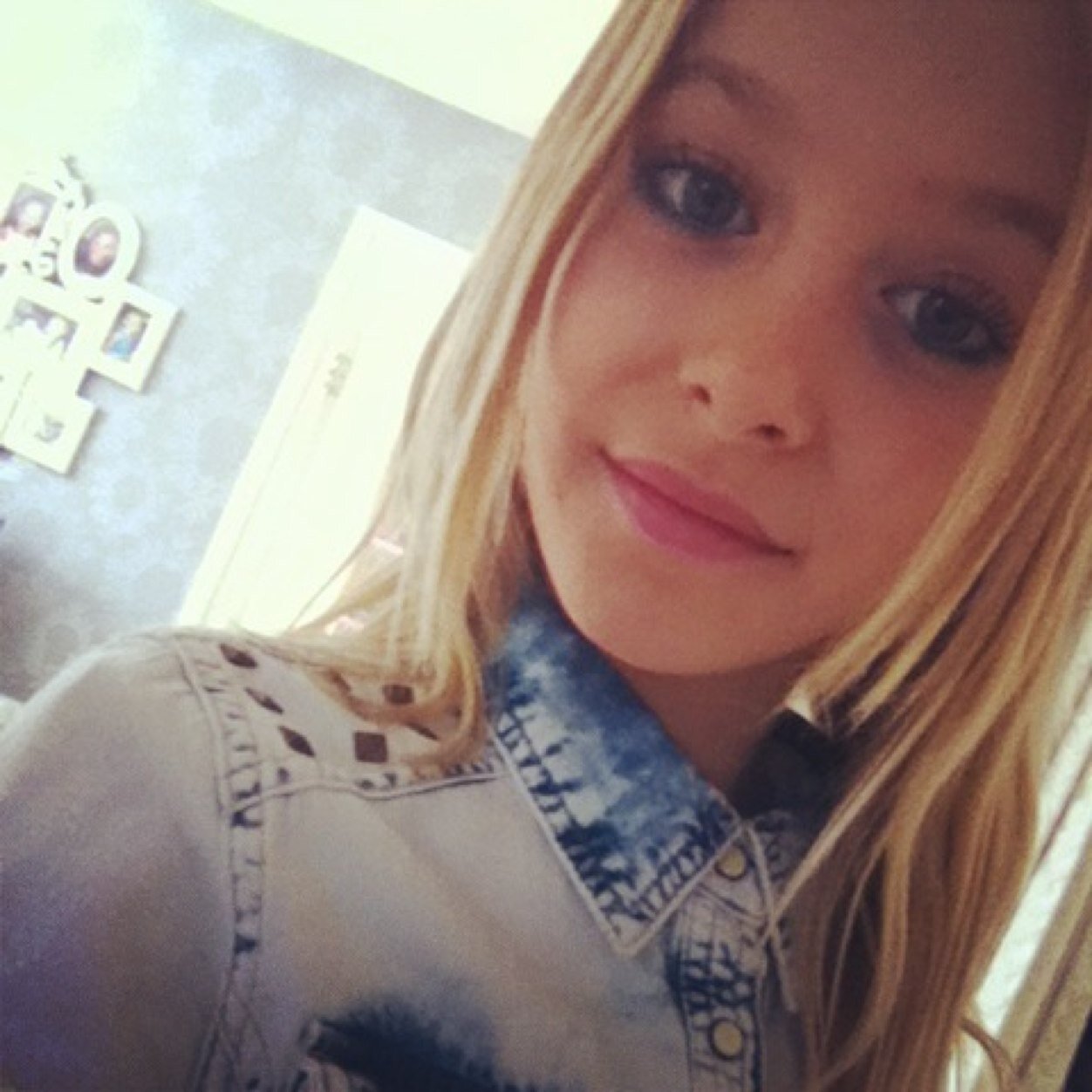Love you mopp x Aisha) hou van al mijn vrienden ❤vvlimmen MD 1) Tessa❤Arienne❤floortje❤aisha❤desiree❤en nog veel meer