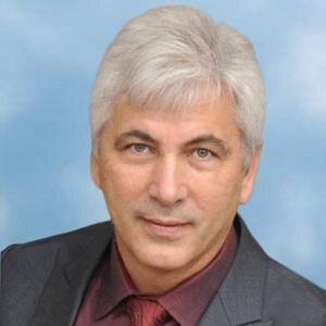 Александр Бибичев - член Американской Ассоциации Иммиграционных Адвокатов, выпускник юридич-ой школы Нью-Йоркского Университета. #greencard #гринкарта #США #FB