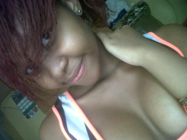 ł'M $łMҎŁ¥  JU$Ŧ ¢ҤłŁŁEÐ...₩łŦҤ λ BłŦ Ø₣ ŃUŦ$ ØŃ ŦҤE $łÐE...;)