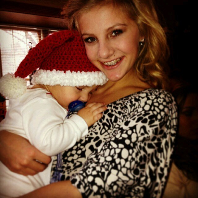 Hey!!!! my name is paige hyland and I love to be on  dance moms its my life so please follow me