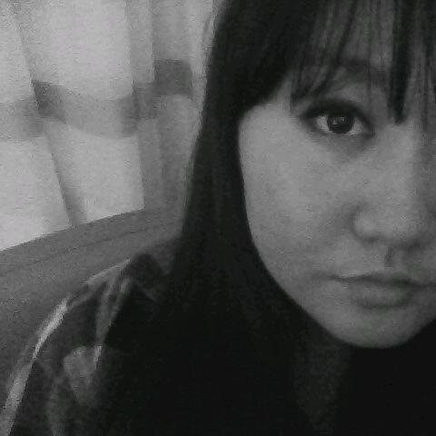 I love music and chillin with my friends and boyfriend, I follow back :) follow me on pinterest aliamarra