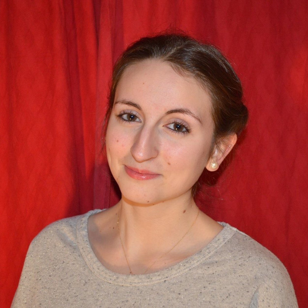 FelicieCh_'s profile picture. Fumer la poussière d'étoiles pour devenir independant aux reves. 3