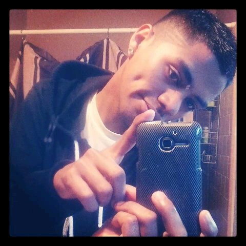 I love to play soccer alot kik me javi7_soccer or follow me on ig javi7_soccer im 17 years young im 5'7