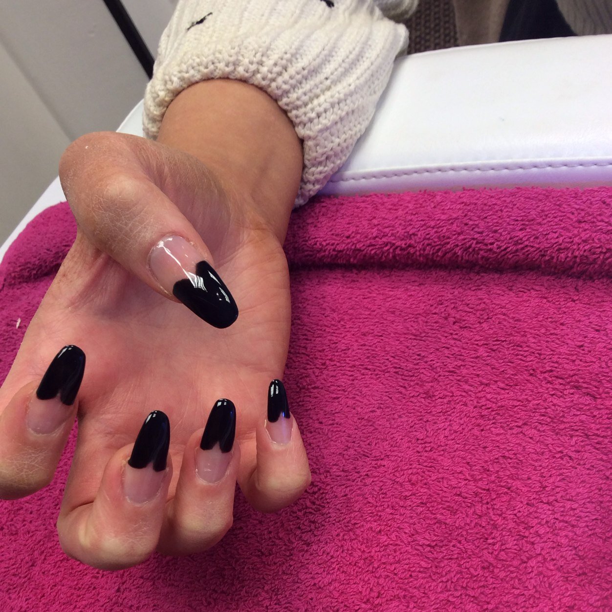 For appointments call 07889911571 or send enquiries taylordbeauty@live.co.uk