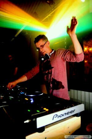 producer & dj hardstyle  : for booking please djoliverkill@hotmail.com... thanks