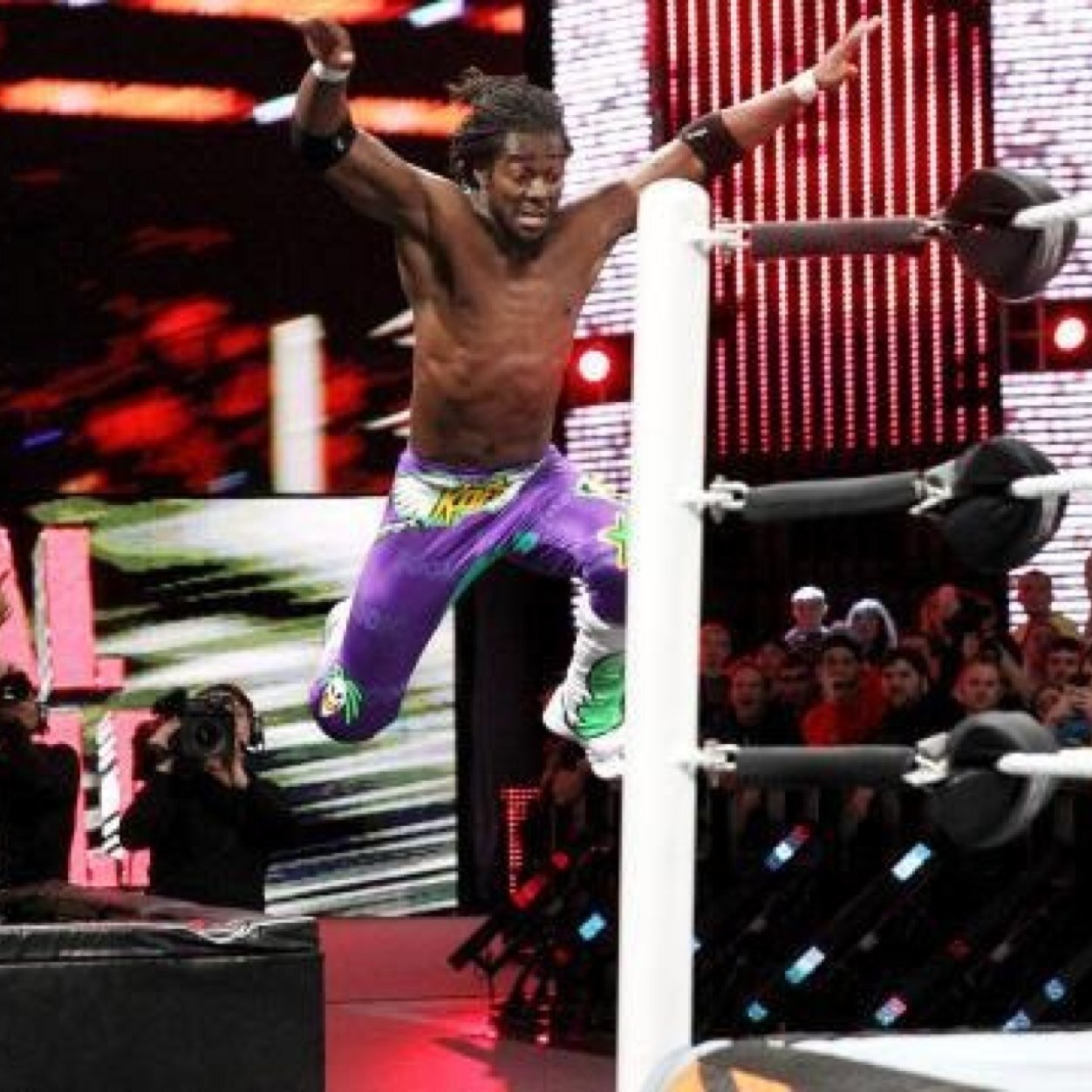 BOOM BOOM BOOM! I am (NOT) the high flying, Jamaican, Kofi Kingston. #SOS #BoomSquad #TIP #Skillz {Roleplay/Single} Original.
