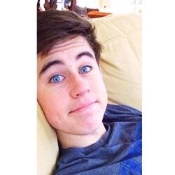 CovinhasdoNash's profile picture. Moço tem uma piscina nos seus olhos *-*