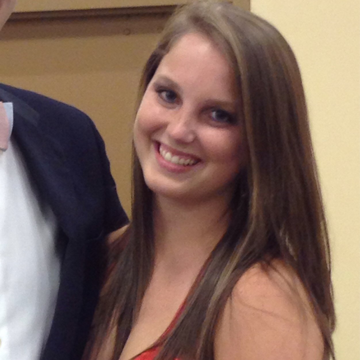 emilyvclark's profile picture. 