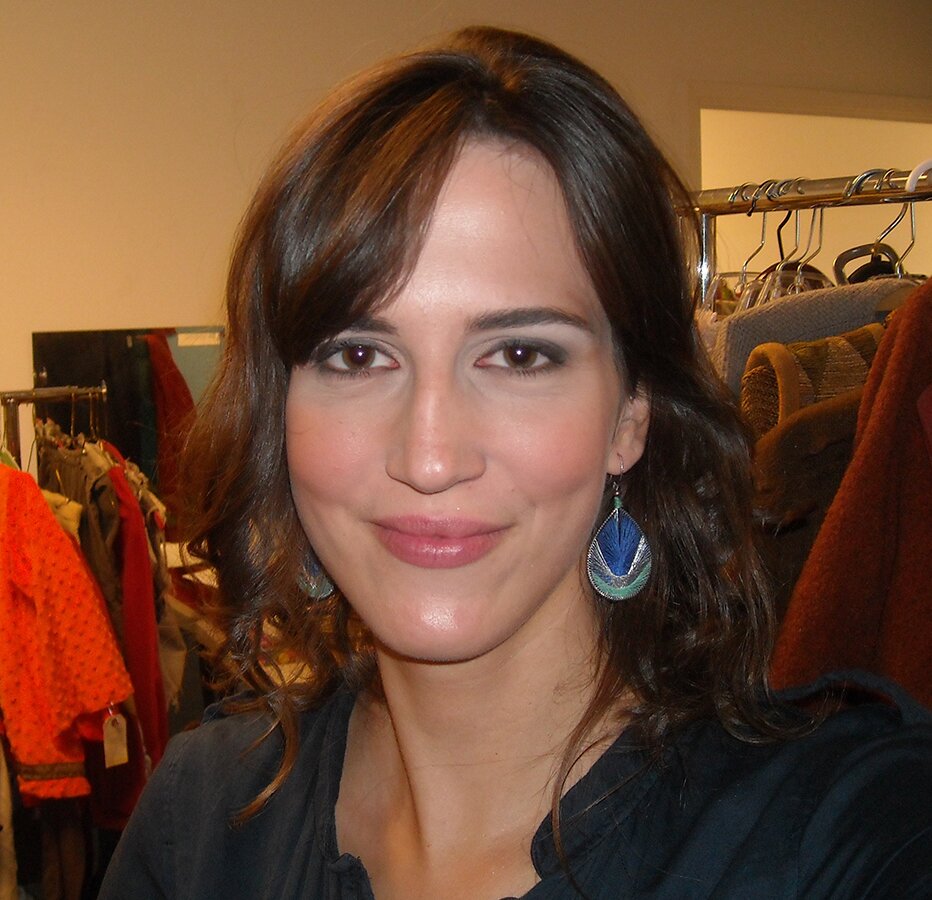 rosedale83's profile picture. Costume designer, animal lover, liberal, who should have lived in another era.