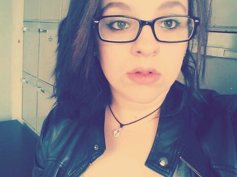 Leonardo♥→♥♡17.03.13 ♡♥ I love Chris Brown and One Direction *~*  ◇Follow me please :3◇ instagram:cbrownbreezy_